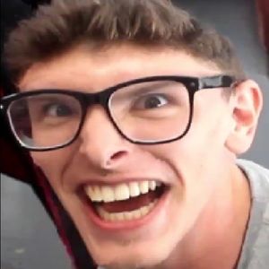 Meet your Posher, Billy