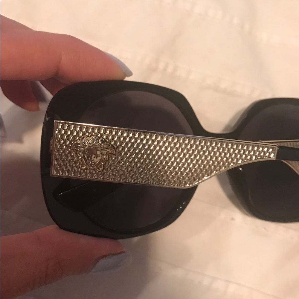🌺New 100% auth Versace🌺