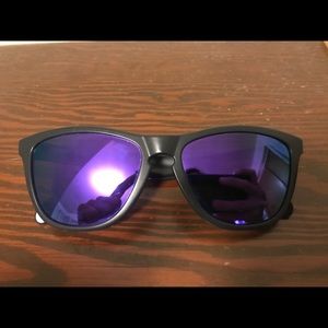 Oakley Frog-skin Sunglasses