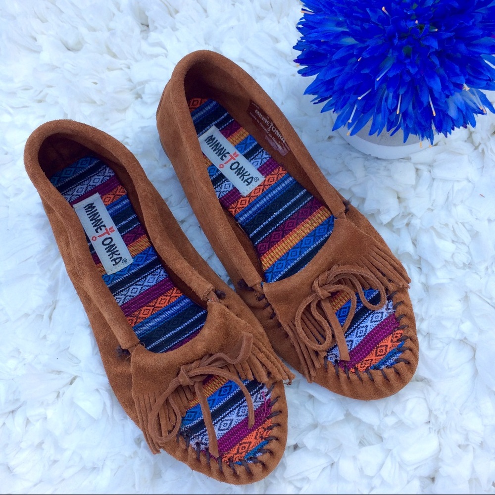 Minnetonka Arizona Kilty suede moccasins sz8