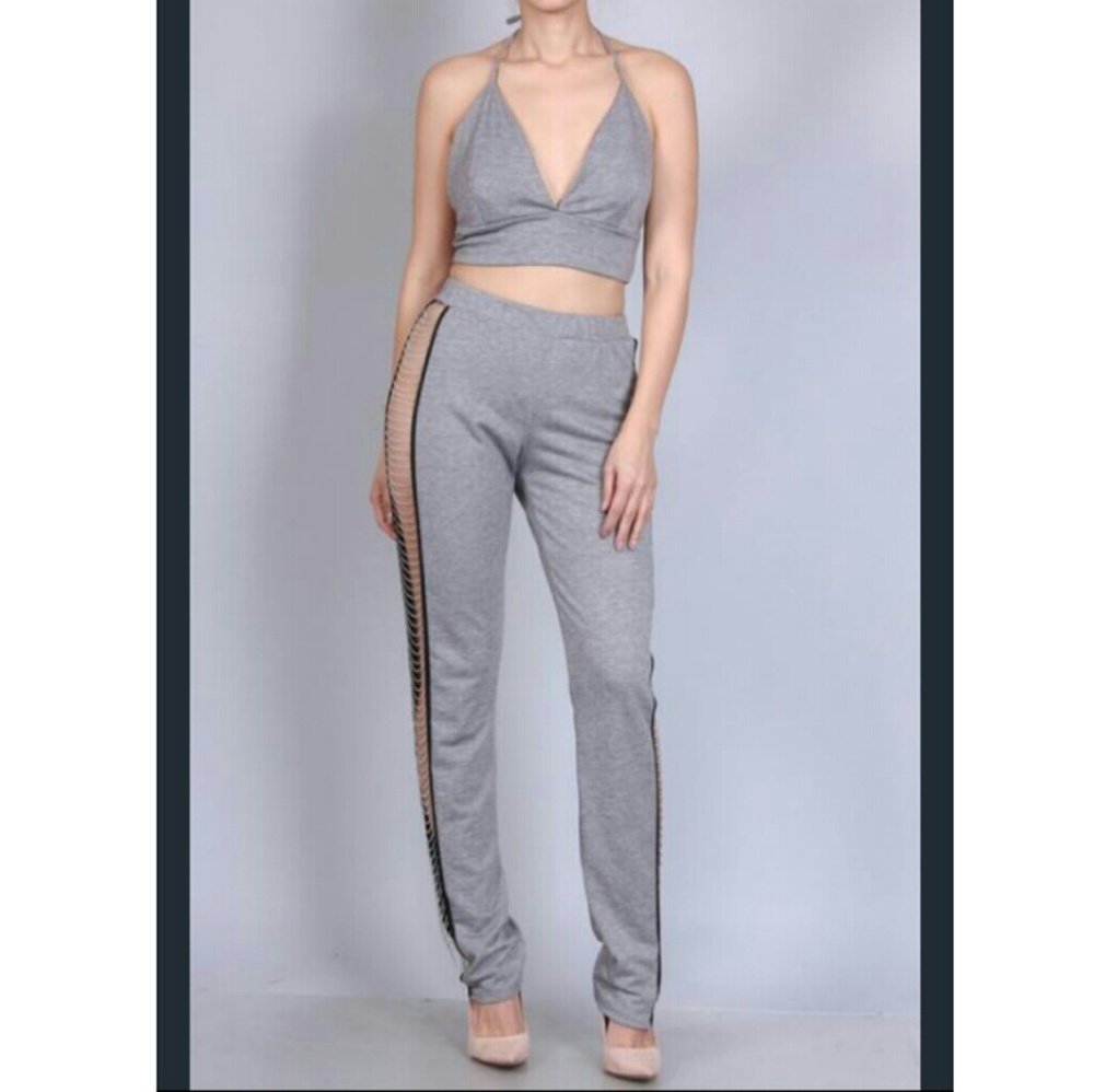 CROP TOP AND PANTS SET