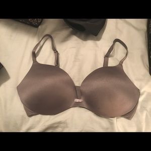 Victoria's Secret wireless push up bra!