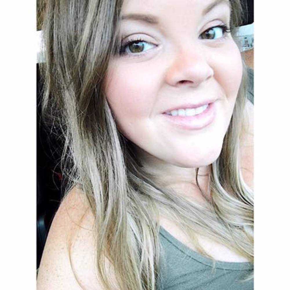 Meet your Posher, Alyssa