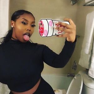 Meet your Posher, Tatyana