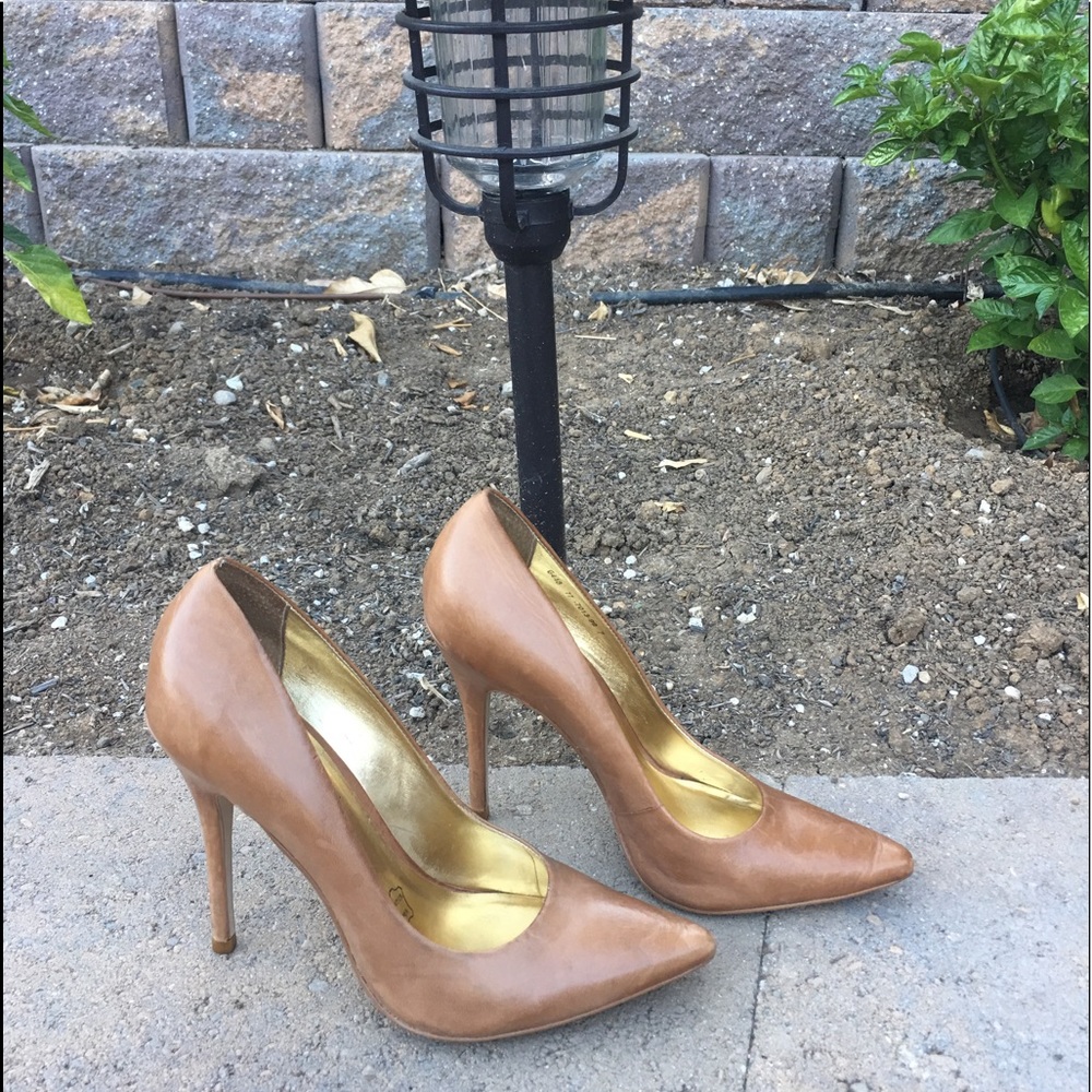 Cathy Jean tan colored heels
