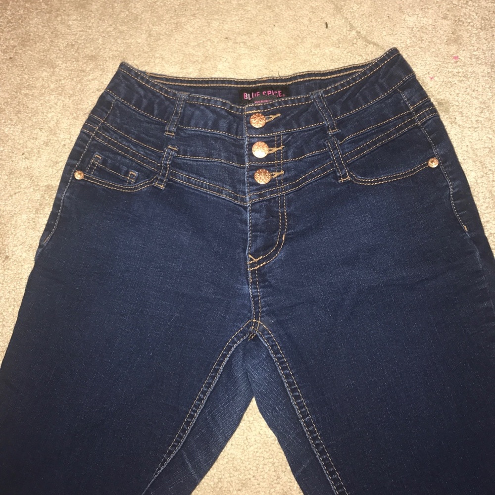 Trendy skinny high waisted jeans