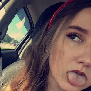 Meet your Posher, Alysha