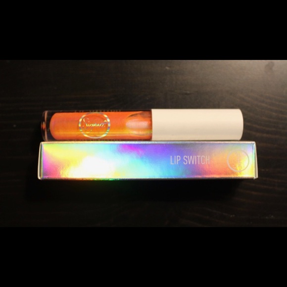 Sigma Beauty Other - Lip Switch Gloss in Flip Flop