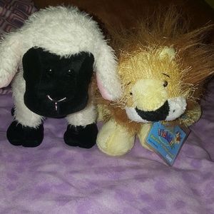 Webkinz 1 sheep 1 lion can buy both or separate