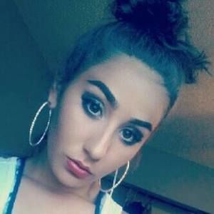 Meet your Posher, Destiny