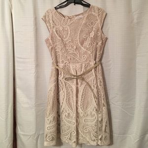 Liz Claiborne Ivory/Cream Lace Dress // size 12
