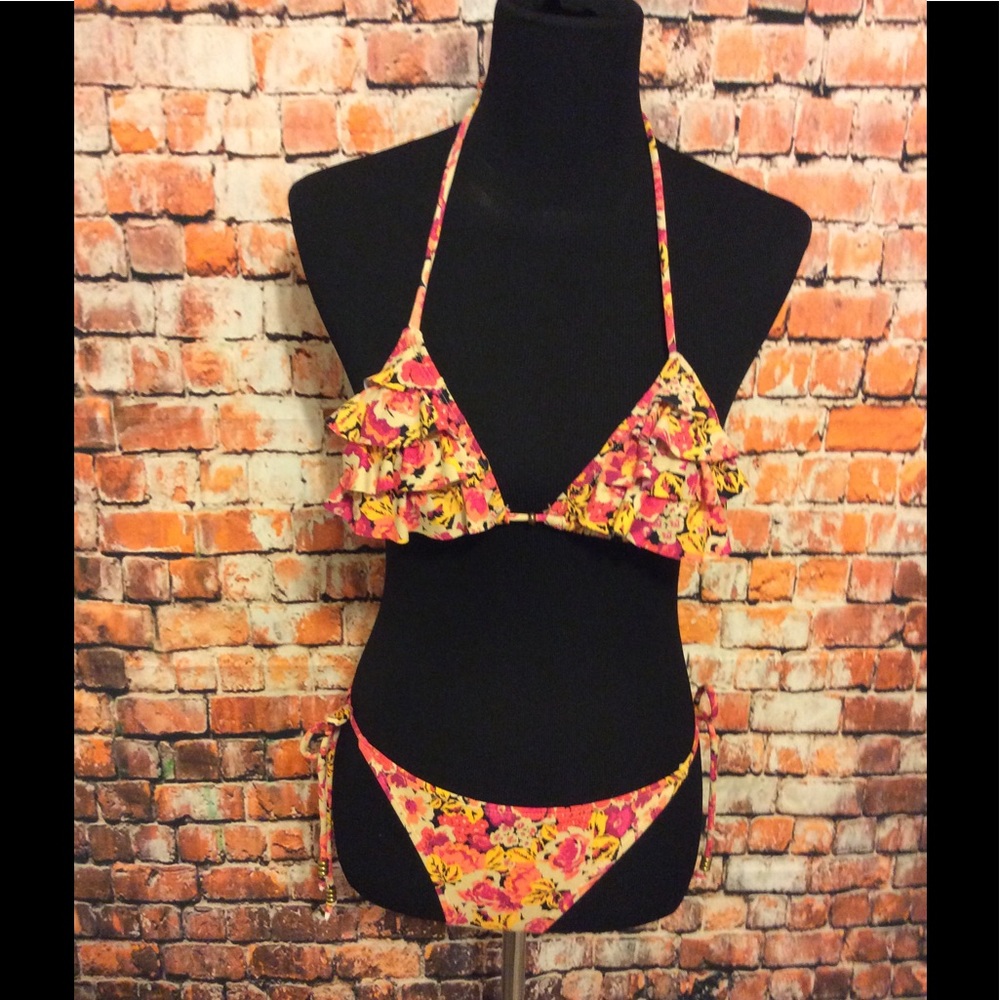 NWT 2 piece swimsuit size S