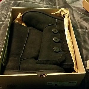 Bailey Button Triplet II Ugg Boots