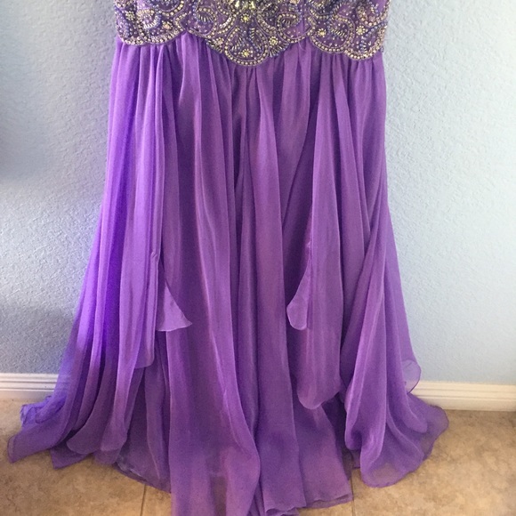 Lavender Strapless prom dress - Picture 3 of 5