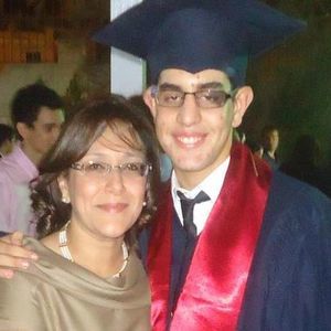 Meet your Posher, Dina