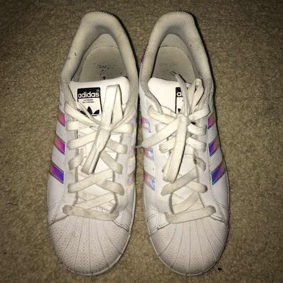 SOLD 🌴 Adidas Superstars - Picture 3 of 7