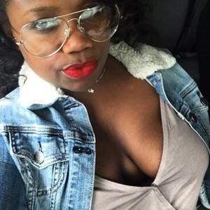 Meet your Posher, Maya