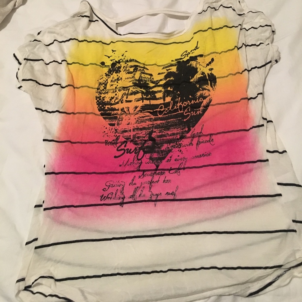 Tee shirt
