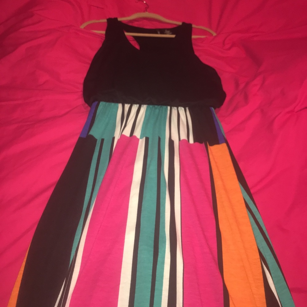 Cute maxi style dress