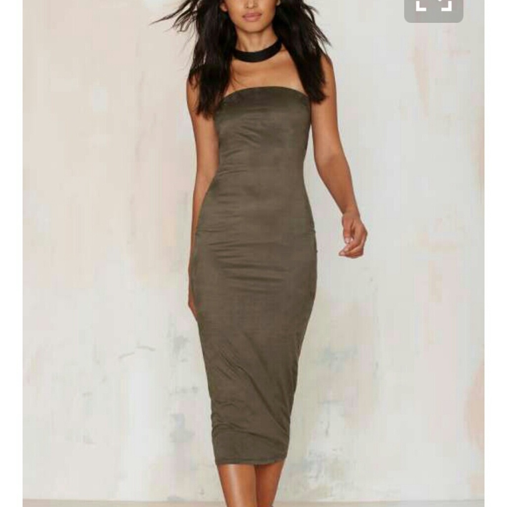 Nasty gal Lexia strappless midi dress✨