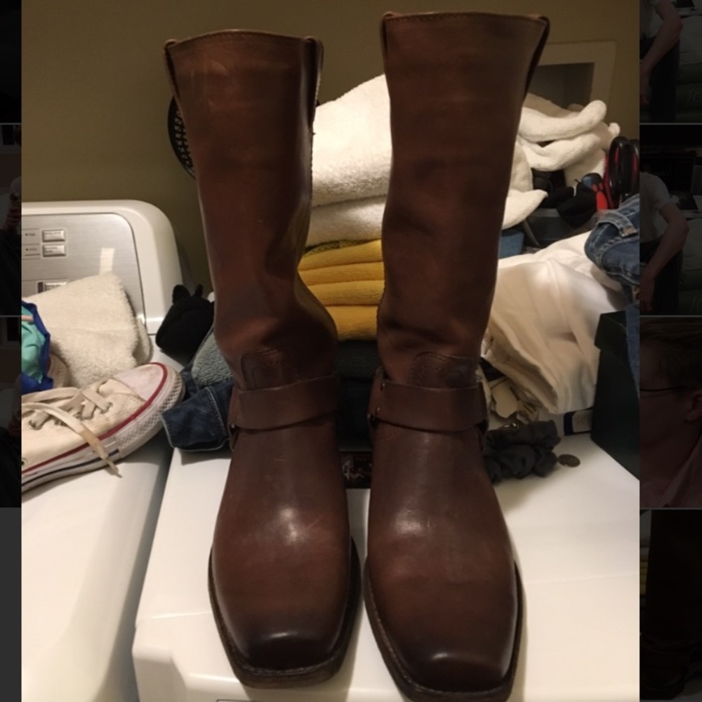 NEED TO SELL Frye harness
