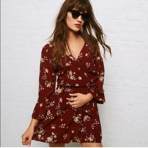 American eagle tie dress with bell sleeves