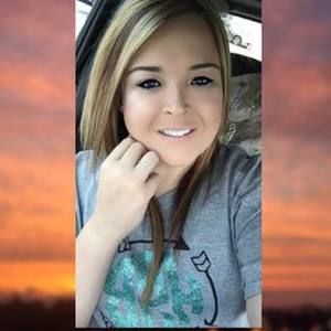 Meet your Posher, Halie