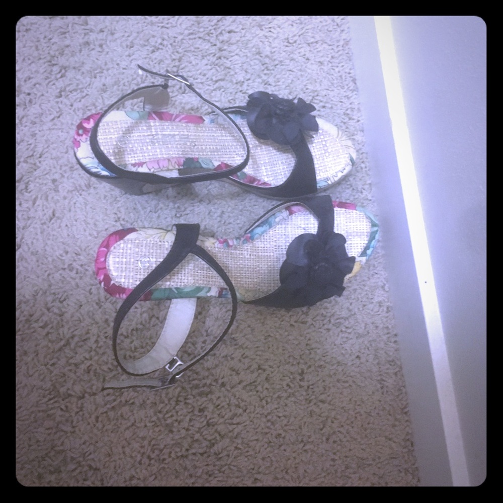 Summer wedges