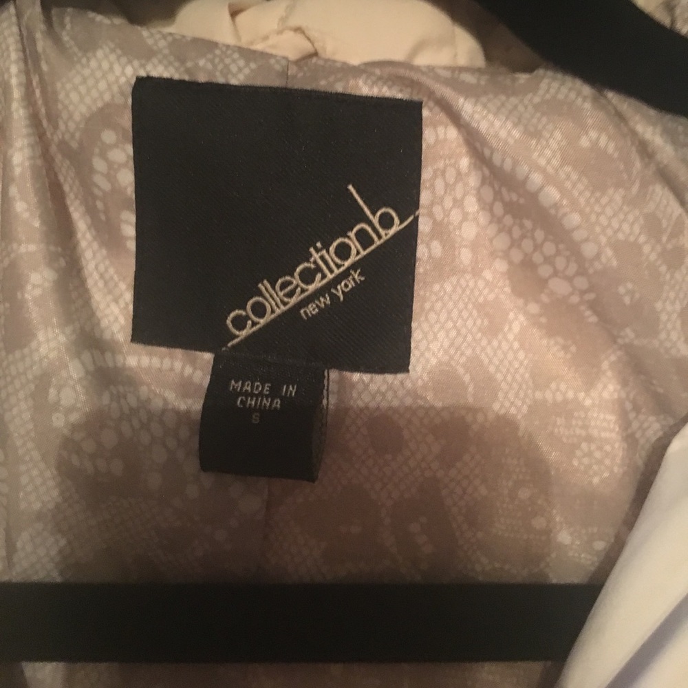 Beautiful Cream Jacket - Picture 2 of 3