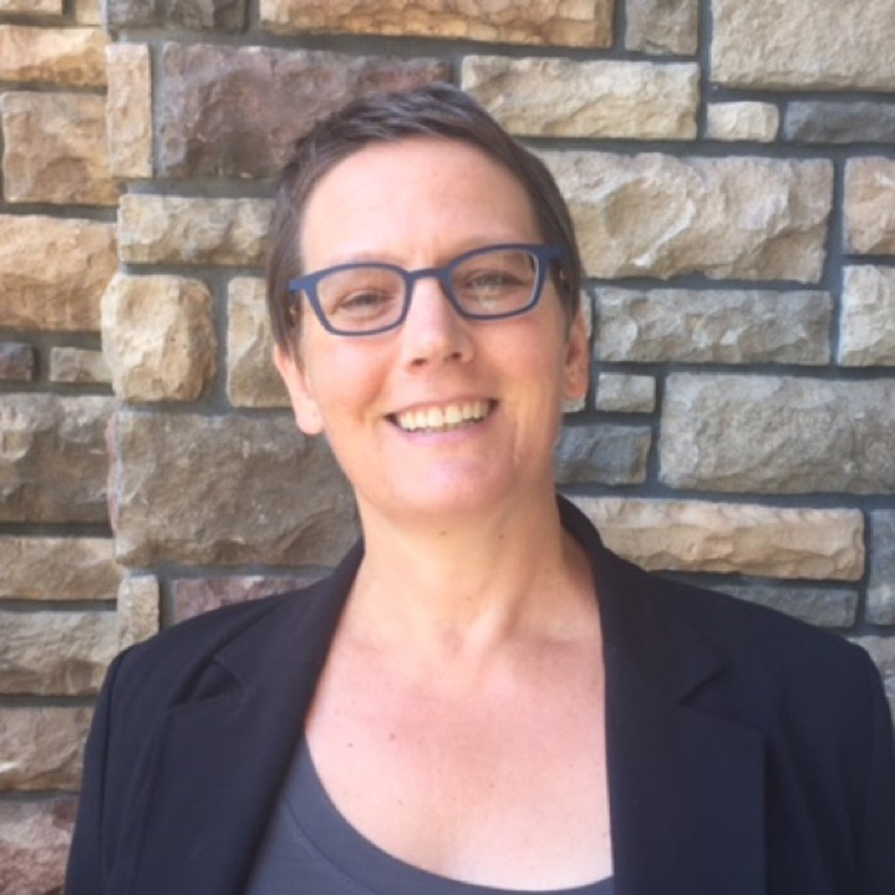 Meet your Posher, Paula