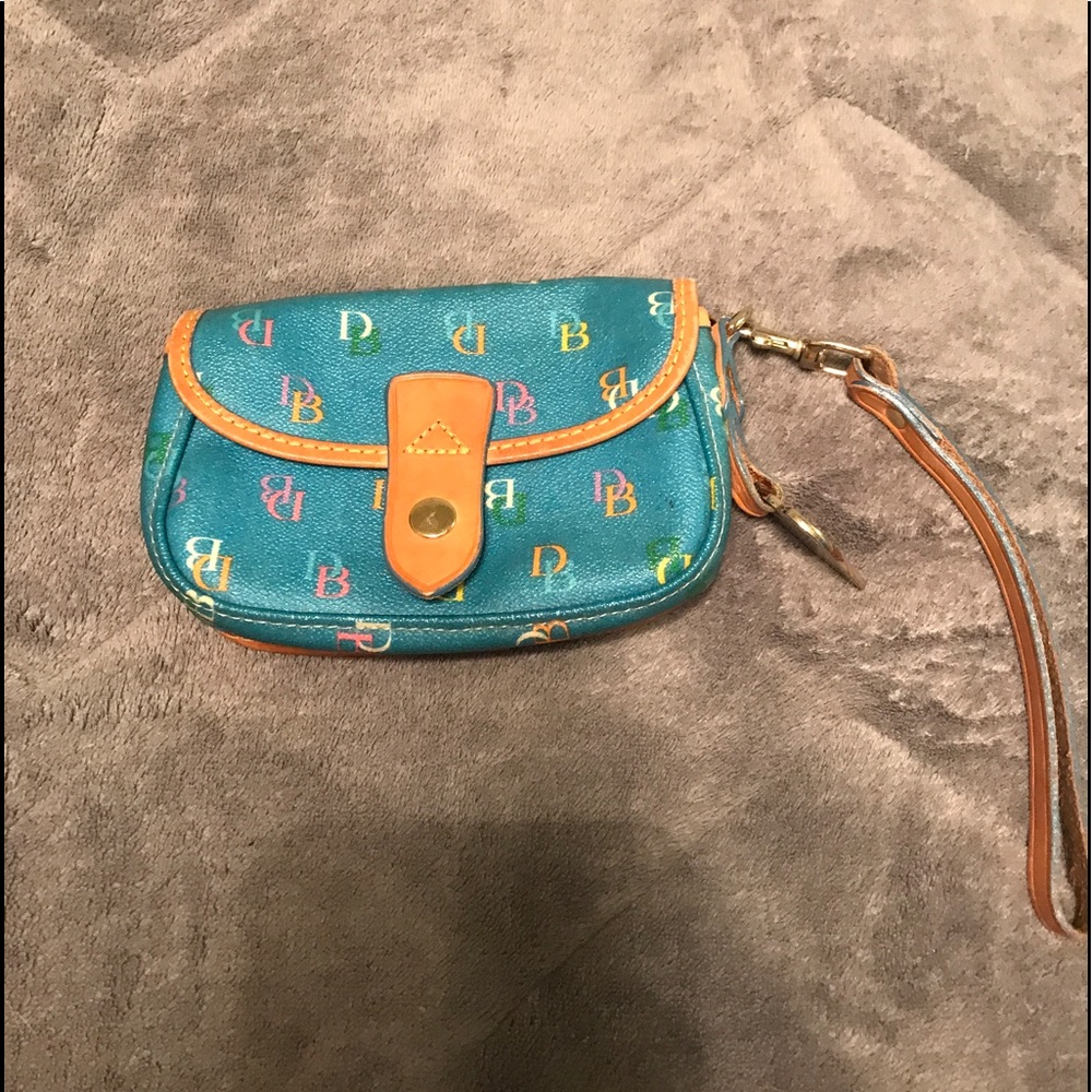 D&B wristlet
