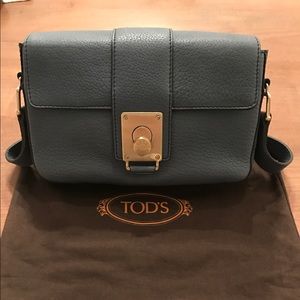 Tod's shoulder bag~ new