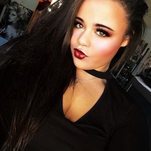 Meet your Posher, Jasmine