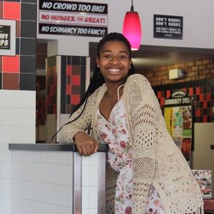 Meet your Posher, Kori