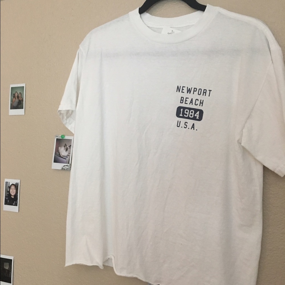 NEWPORT BEACH BRANDY MELVILLE TEE