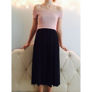 Susan Bristol pleated green maxi skirt