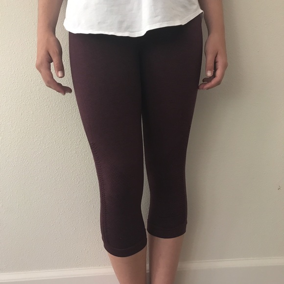 lululemon athletica Pants - Lululemon "In the Flo Crop II" Maroon Leggings
