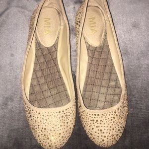 MIA ballet flats