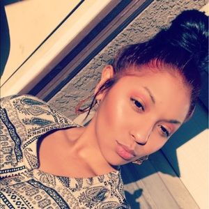 Meet your Posher, Isabel