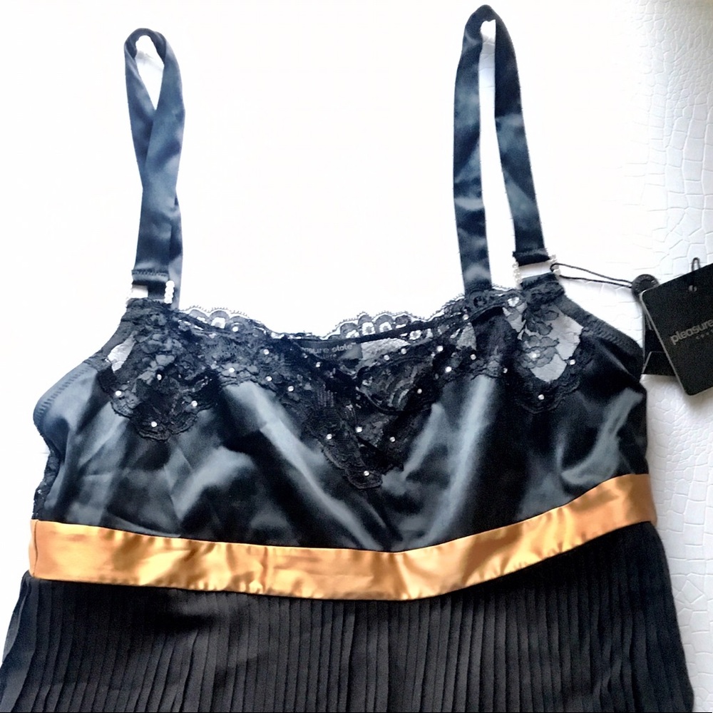 Chemise , pleasure state