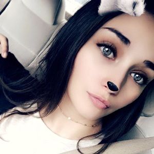 Meet your Posher, Nikki