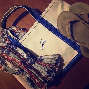LL Bean - Boat and Tote with Zip Top