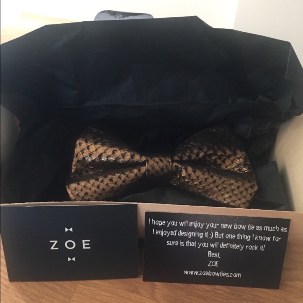 Zoe Bow Tie