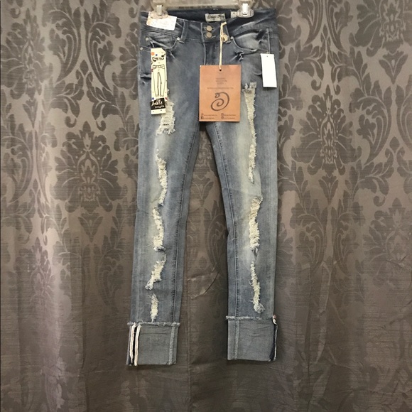 Indigo Rein Denim - HOST PICK NWT Ankle Stretch Distressed Denim