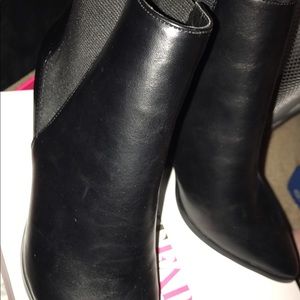 JustFab Shoes - JustFab Kelys Size 9 Black, Pointy Ankle Boots JustFab Shoes - JustFab Kelys Size 9 Black, Pointy Ankle Boots