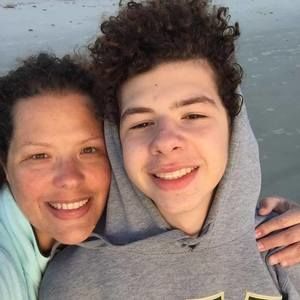 Meet your Posher, Lori