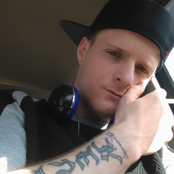 Meet your Posher, Travis - Picture 1 of 1