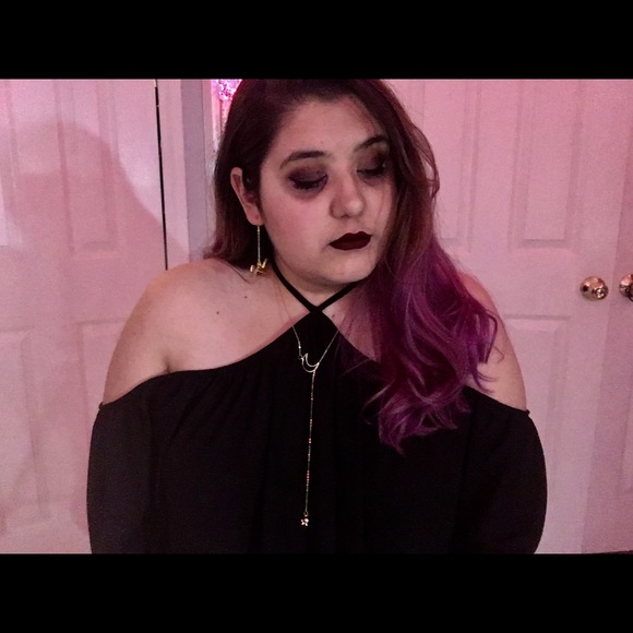 Plus Size Off the Shoulder Top - Picture 2 of 5