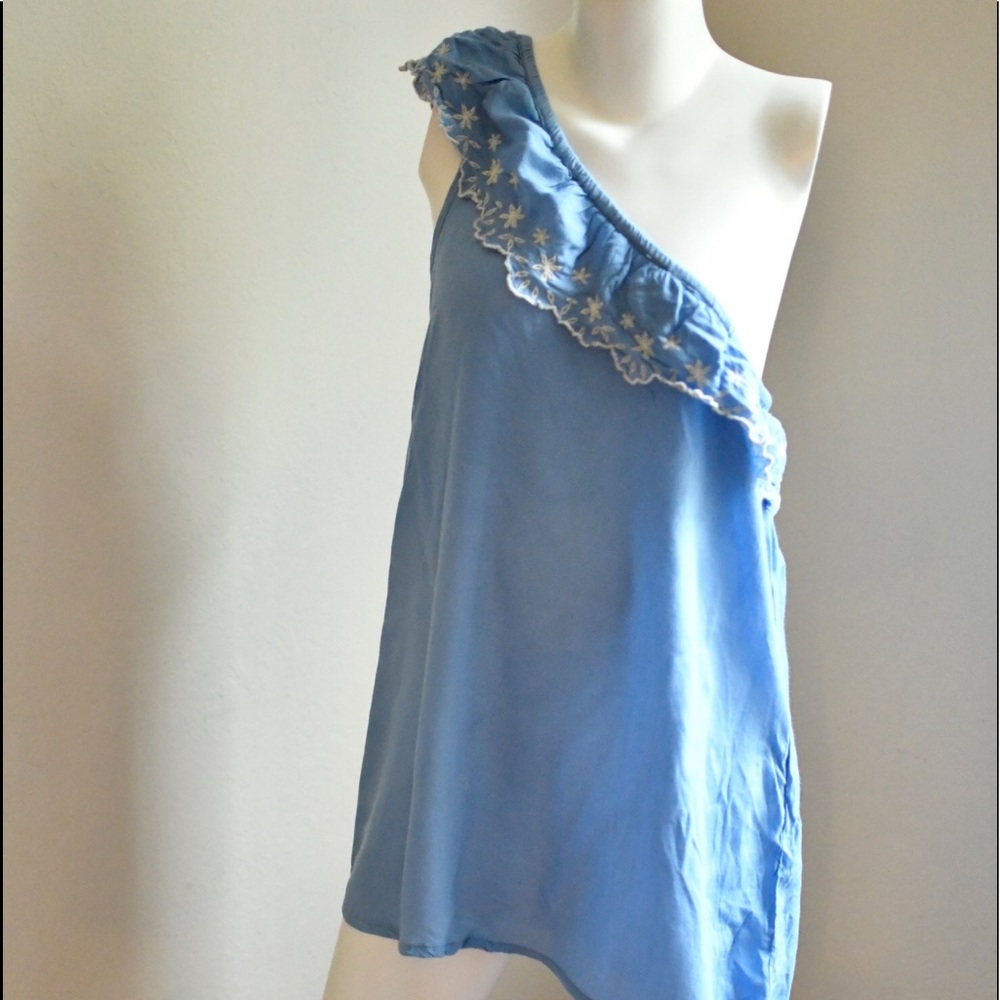 Light blue one shoulder Top