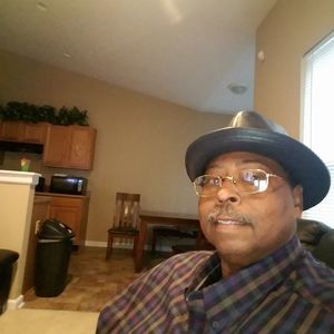 Meet your Posher, Barry